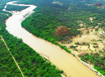 OBRAS DE DEFENSAS RIBEREÑAS EN EL RÍO LA LECHE